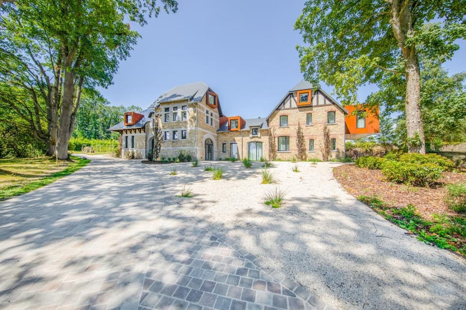 Property building, Garden