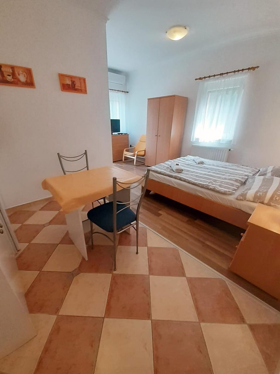 Petra Apartmanház Apartment in Hungary