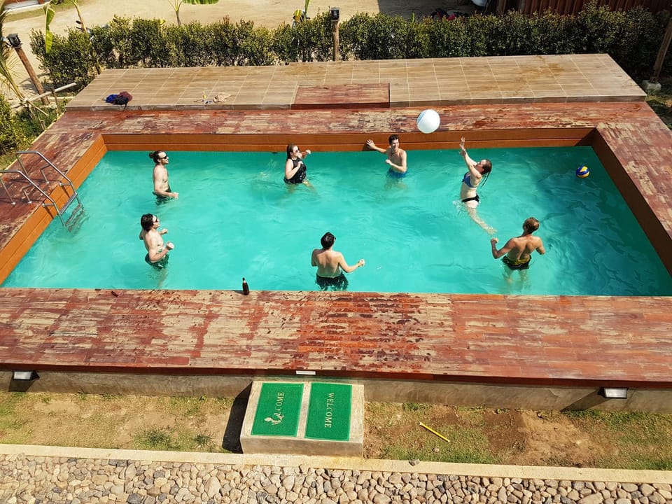 Day, People, Pool view, Swimming pool, group of guests