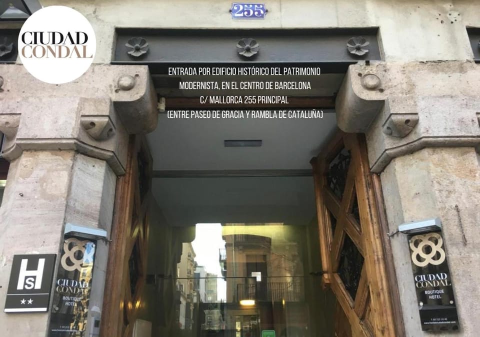 Facade/entrance, Property logo or sign