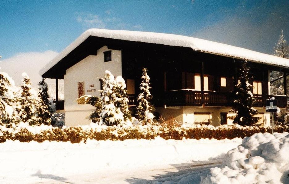 Property building, Winter