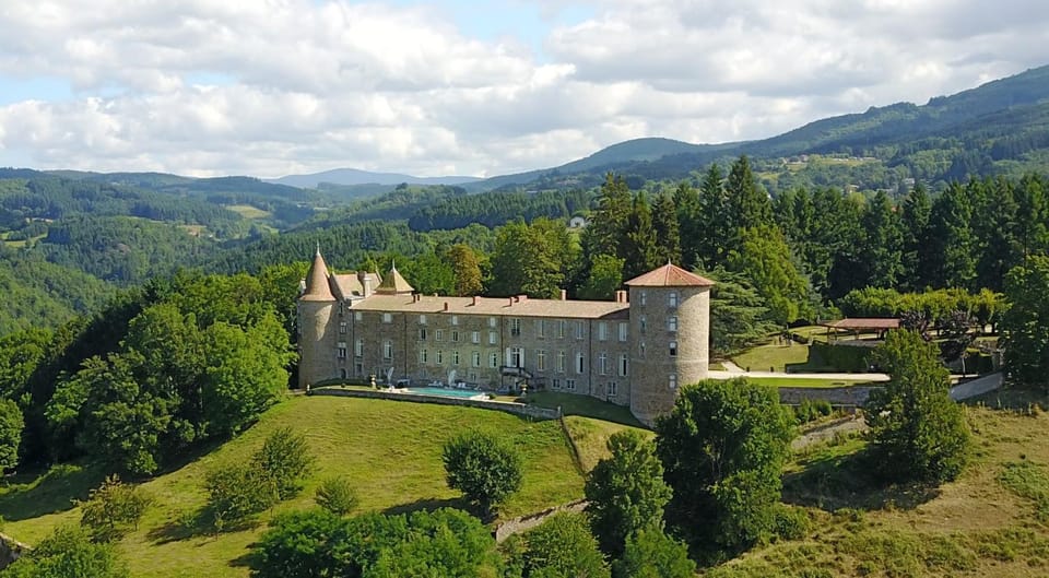Château De Vollore Bed and Breakfast in Auvergne-Rhône-Alpes