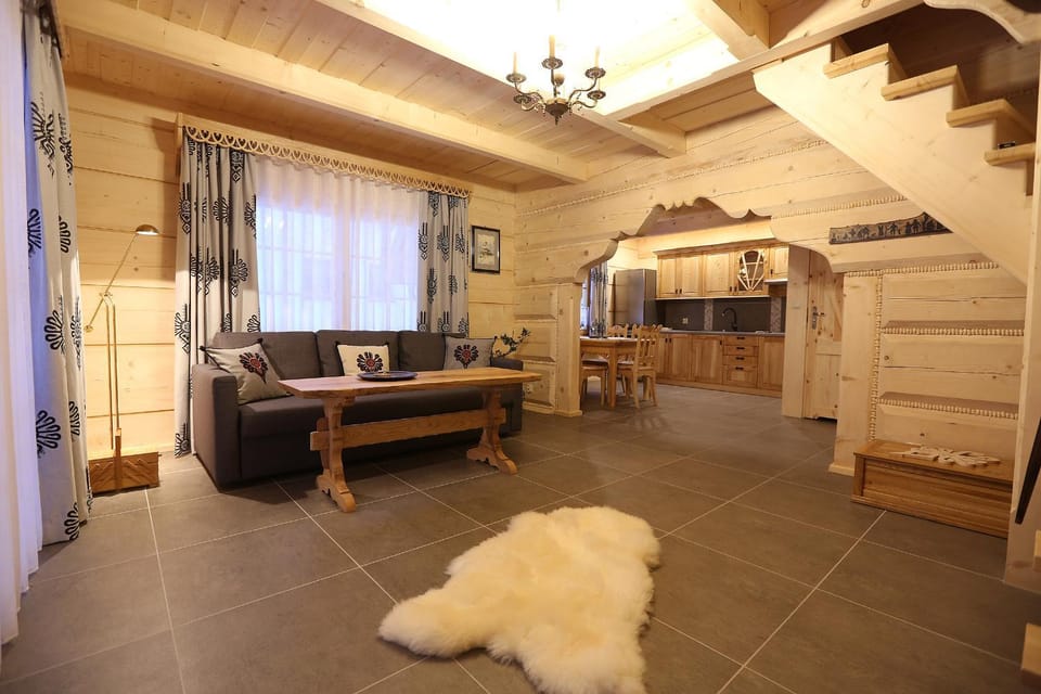 Communal lounge/ TV room, Living room, Seating area