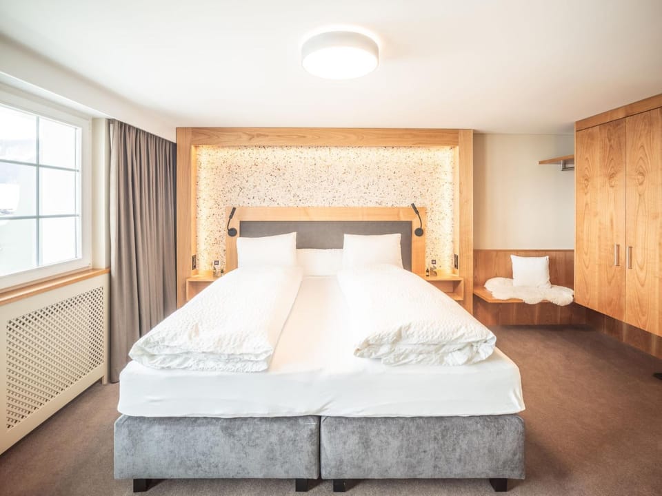 Bed, Photo of the whole room