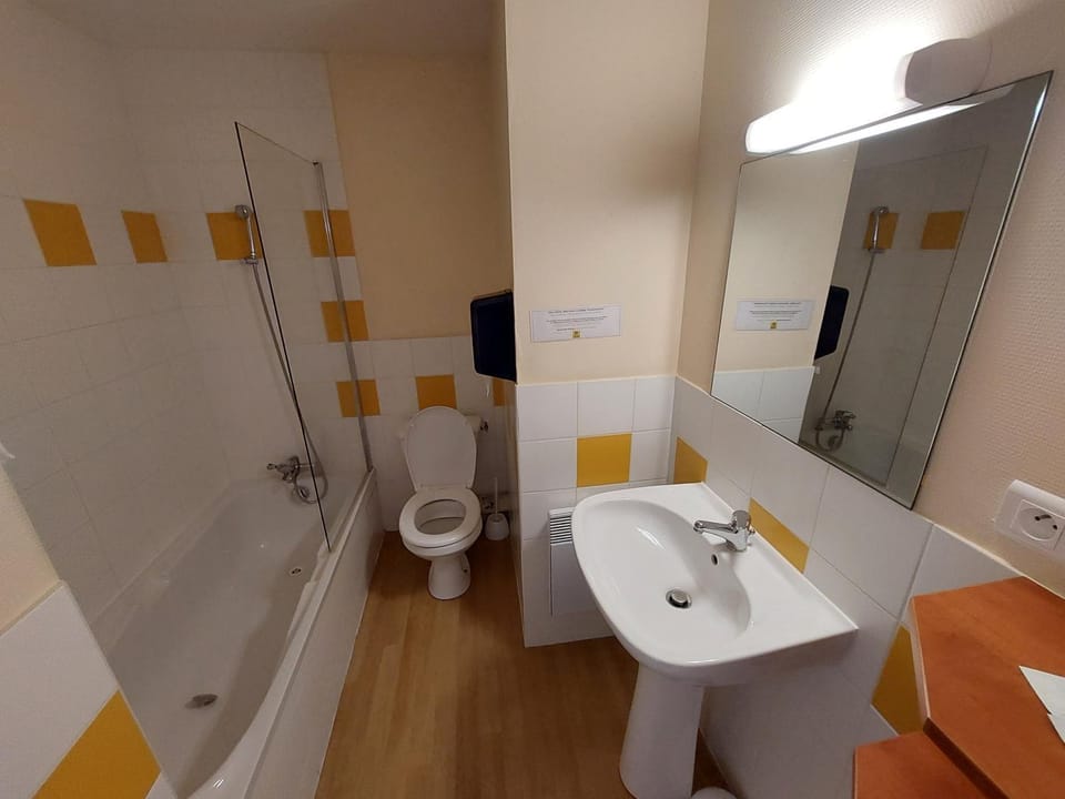 Bathroom, Bath