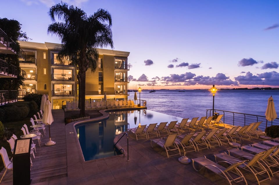Balcony/Terrace, Pool view, River view