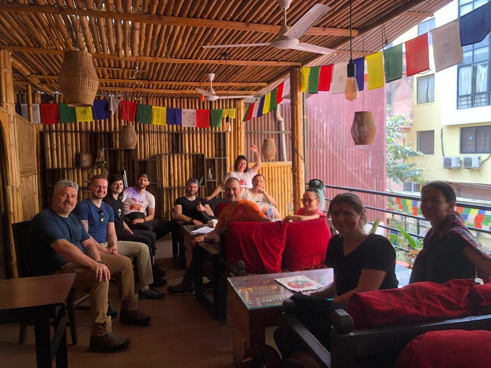 Restaurant/places to eat, People, Breakfast, group of guests