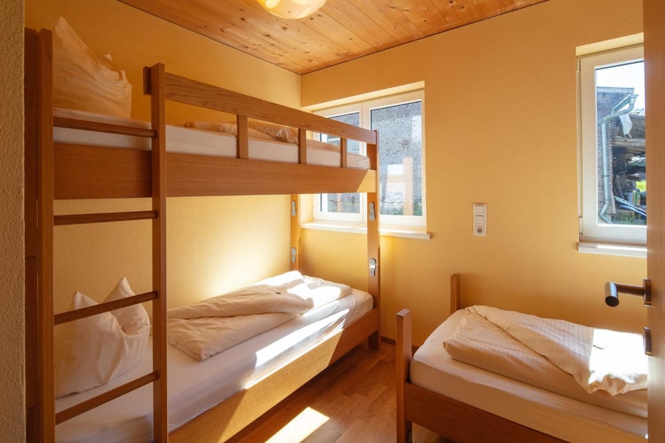 bunk bed
