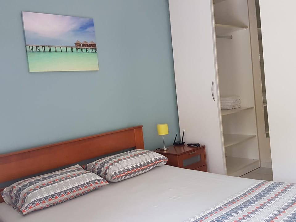 Bed, Bedroom, wardrobe