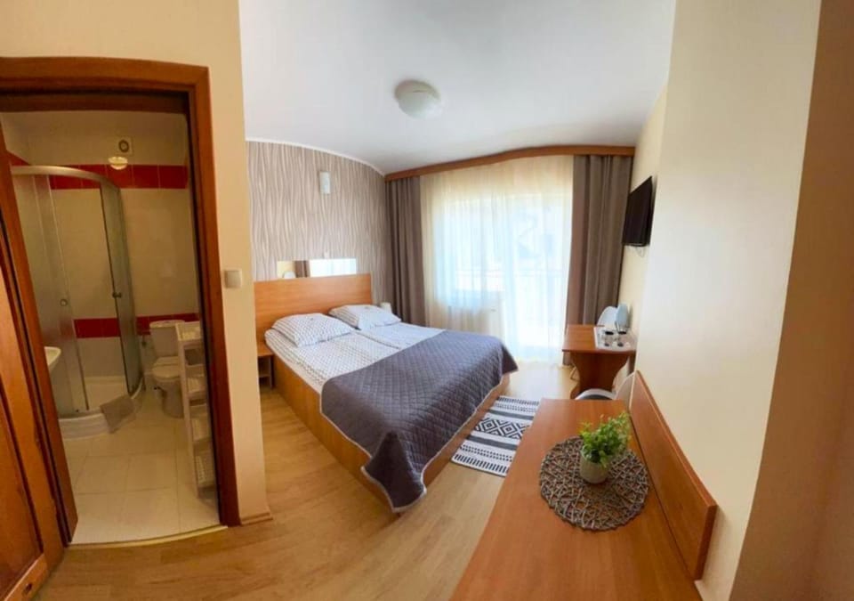 Bed, Bathroom, View (from property/room), View (from property/room), Other, Other, Other, Photo of the whole room, Bedroom, towels