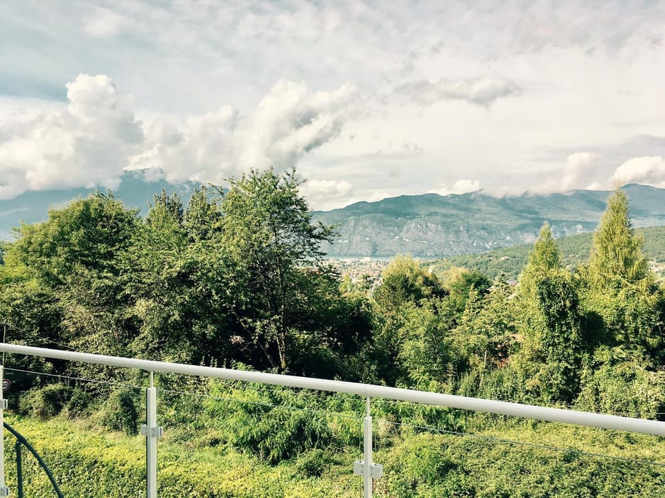 Lake view, Mountain view