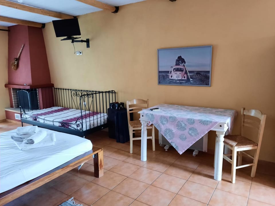 Dining area, Bedroom
