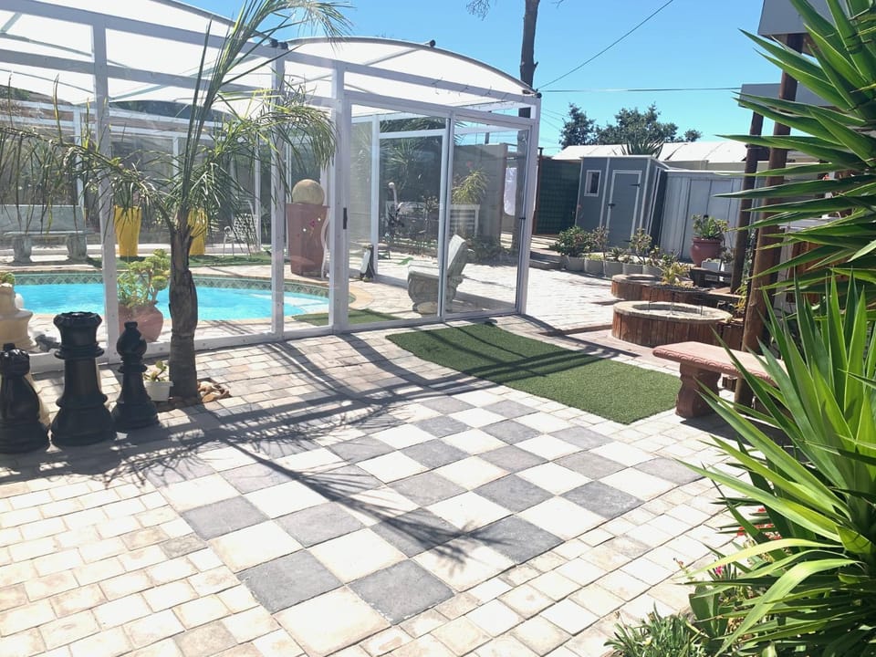 Arum Field Accommodation Bed and Breakfast in Cape Town