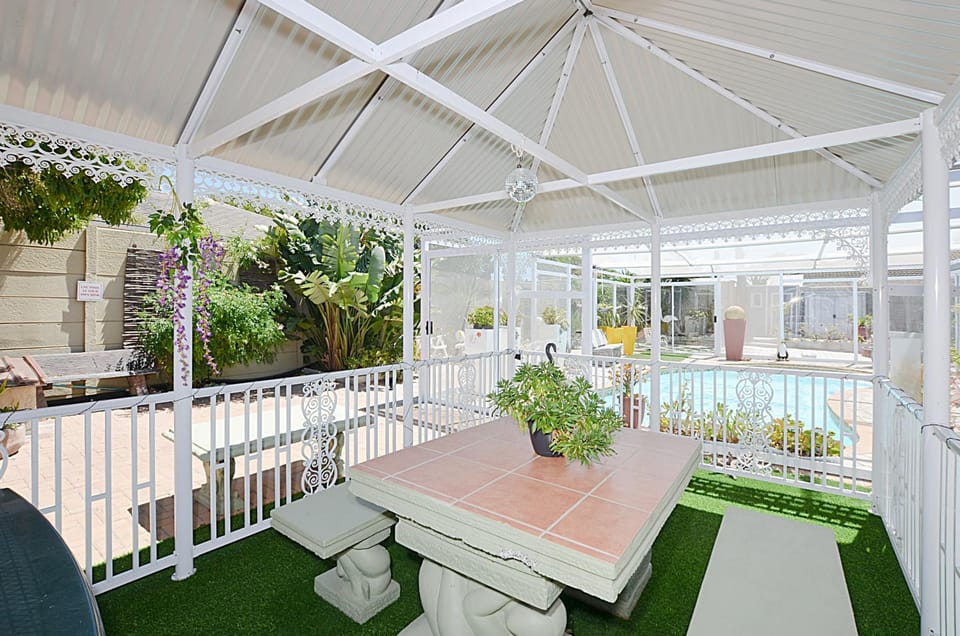 Arum Field Accommodation Bed and Breakfast in Cape Town