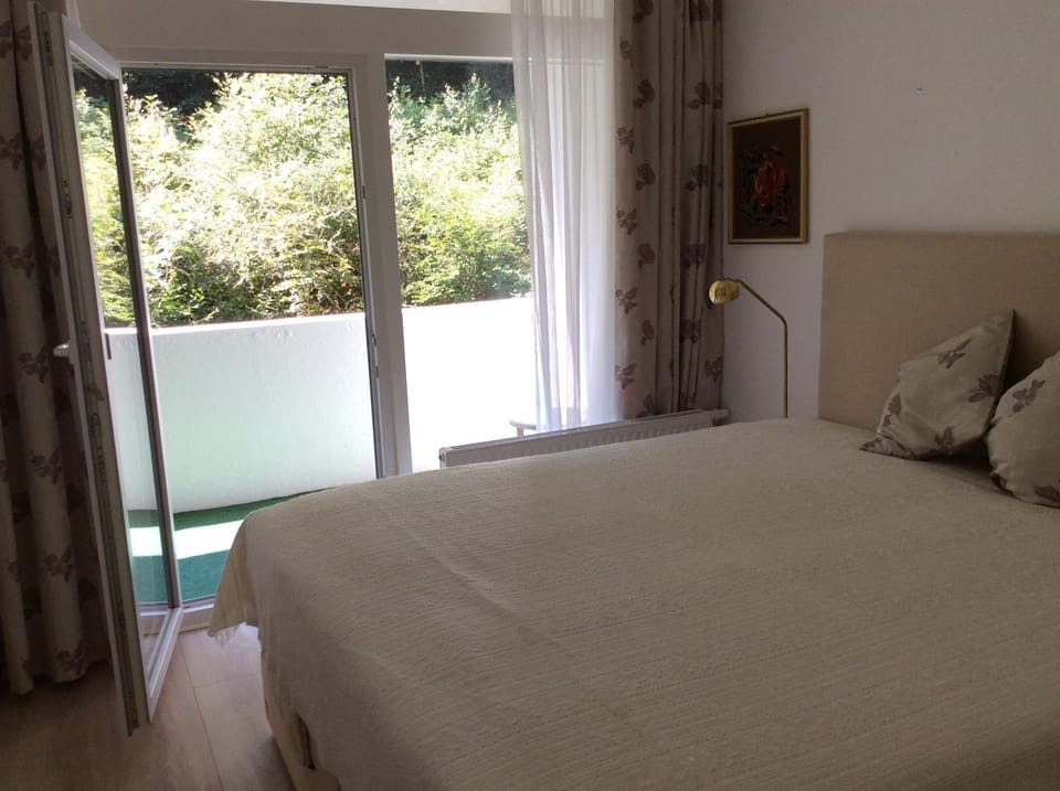 Kurhaus Apartment King Size Bett 180x200 Apartment hotel in Goslar