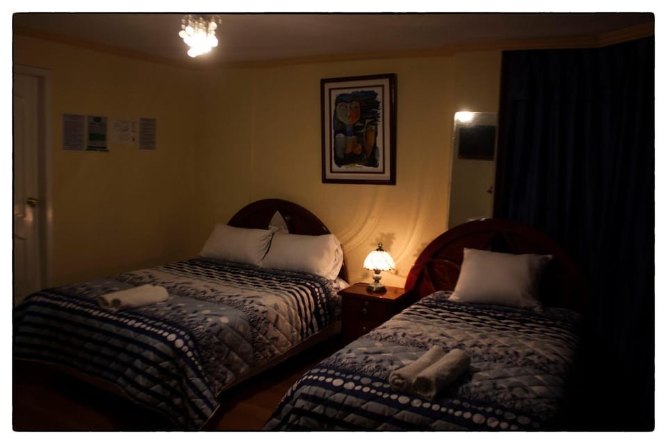 Photo of the whole room, Decorative detail, Bedroom