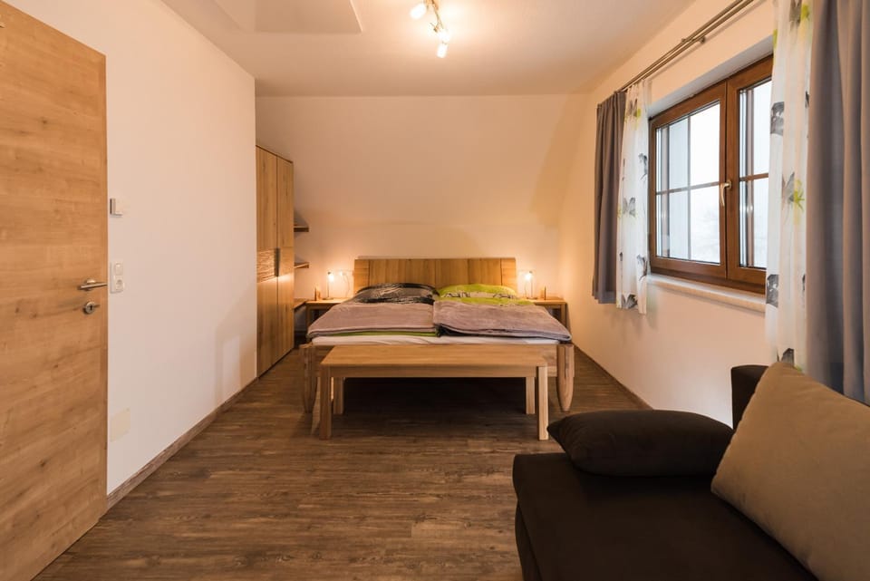 Photo of the whole room, Bedroom