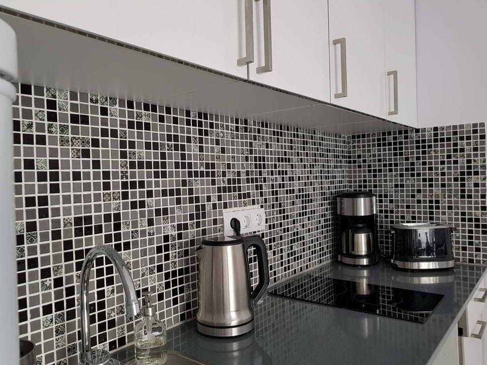 Coffee/tea facilities, Kitchen or kitchenette