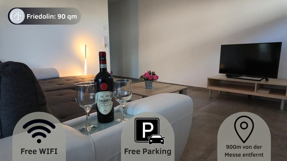 Communal lounge/ TV room, TV and multimedia, Evening entertainment