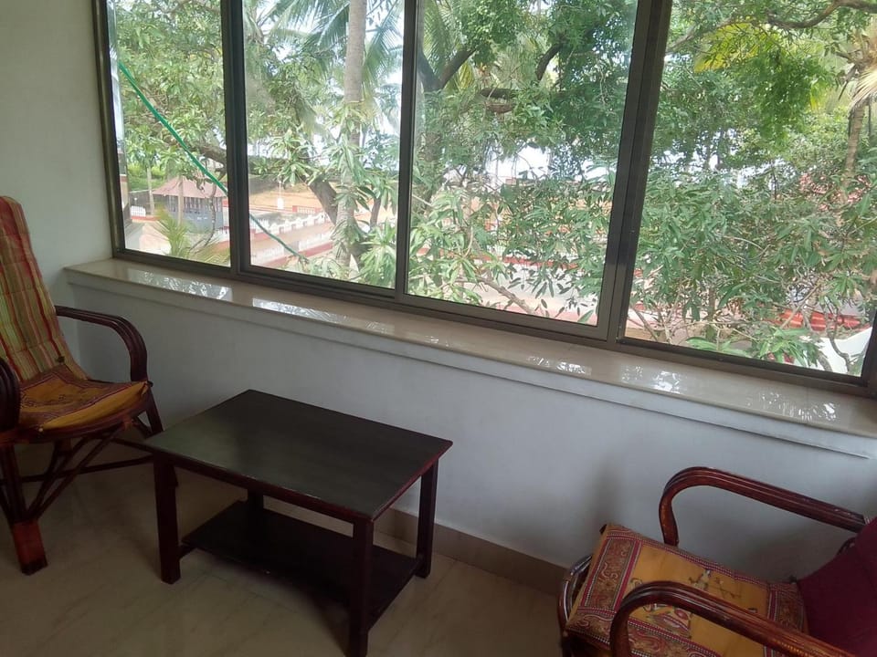 View (from property/room), Balcony/Terrace, Seating area, Garden view, Sea view