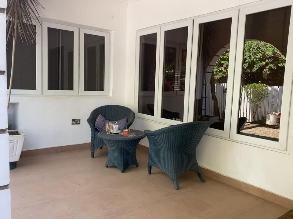 Patio, Balcony/Terrace, Seating area