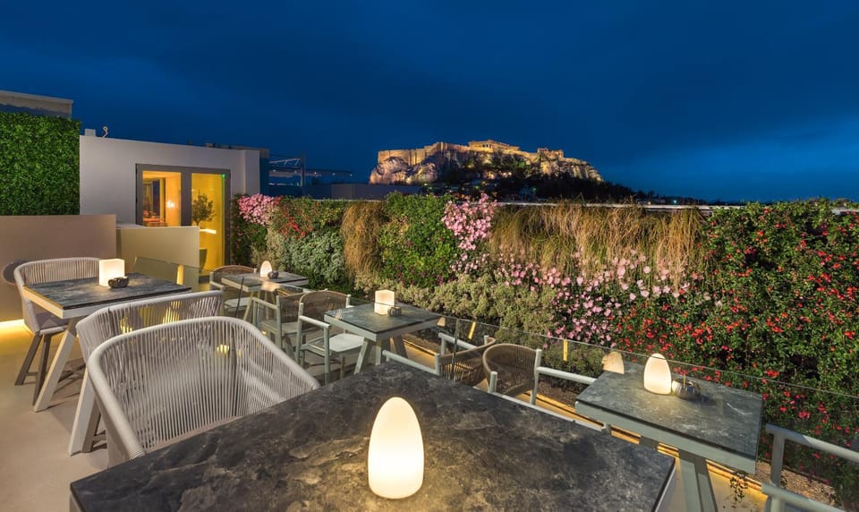Balcony/Terrace, Lounge or bar, Landmark view