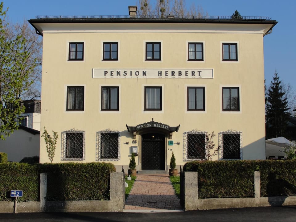 Facade/entrance, Facade/entrance, Garden