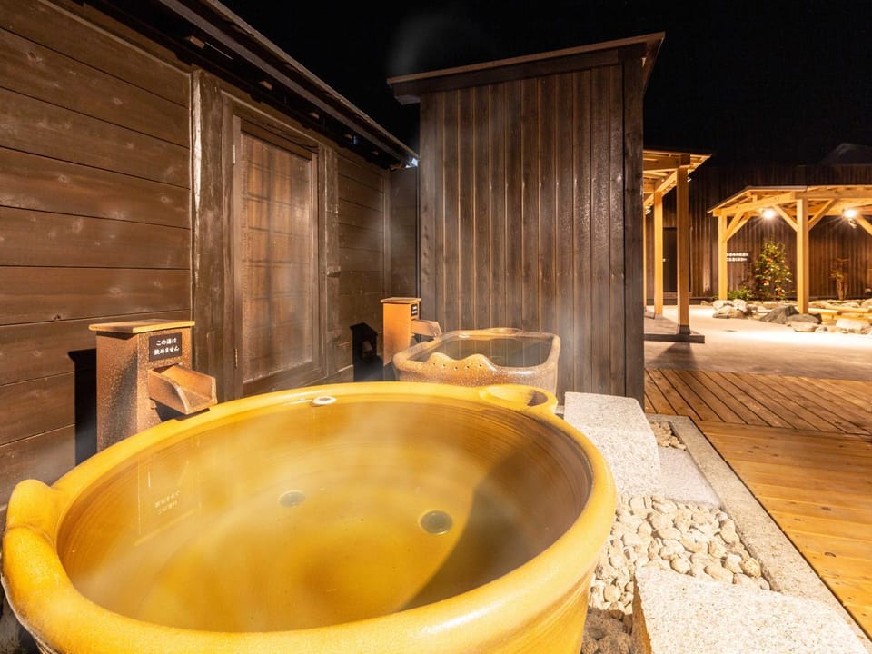 Hot Spring Bath, Open Air Bath
