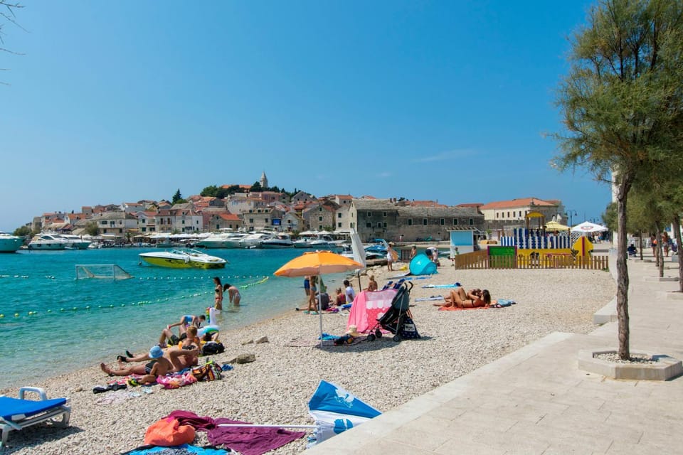 Beach, Location