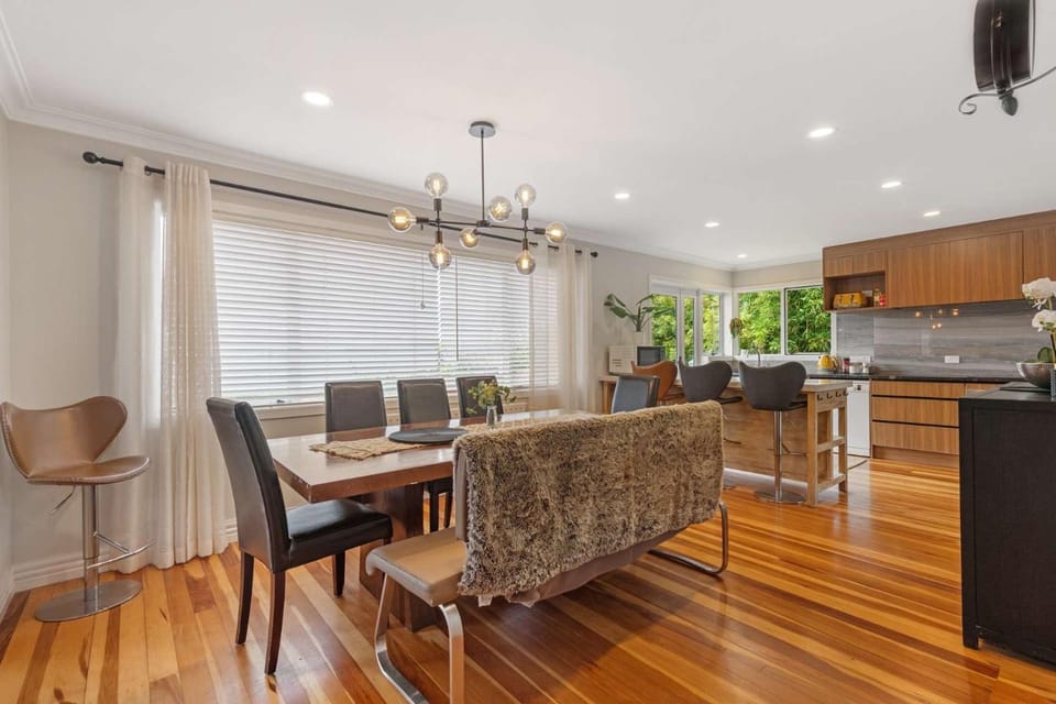Lakefront Getaway in Rotorua Villa in Rotorua