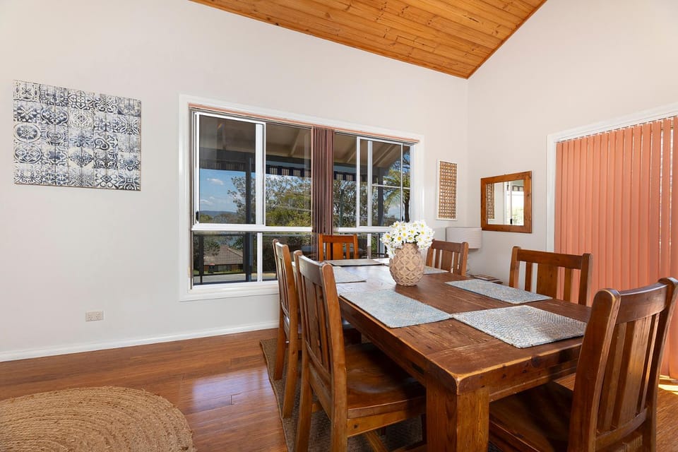 Living room, Dinner