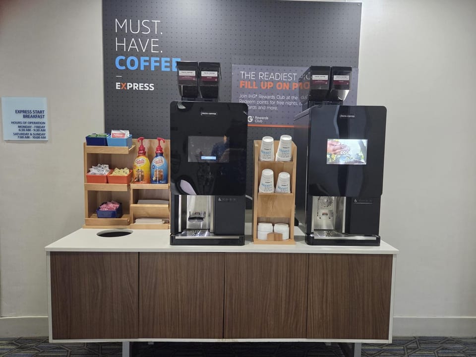 Coffee/tea facilities, Lobby or reception, Dining area, Breakfast, Buffet breakfast