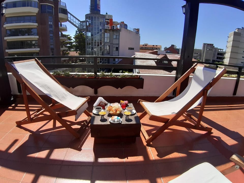 Balcony/Terrace, Food and drinks, Food