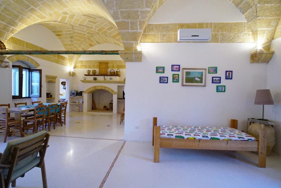 TV and multimedia, Seating area