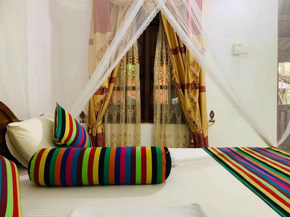 Bed, Living room, Bedroom