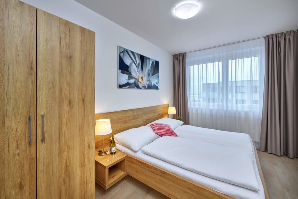 Bed, View (from property/room), Bedroom, wardrobe