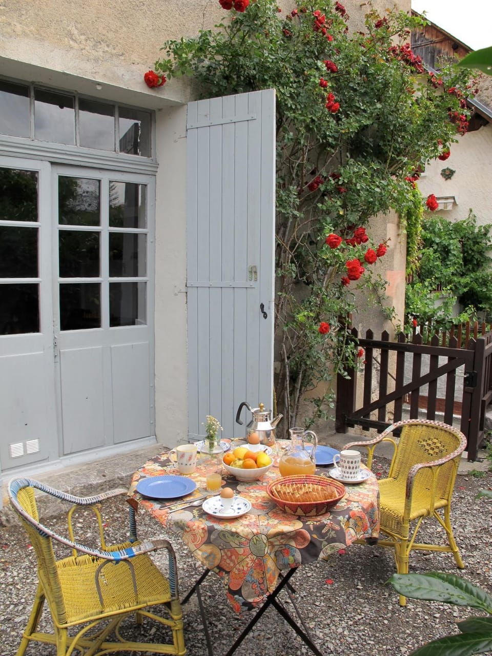 Garden, Continental breakfast
