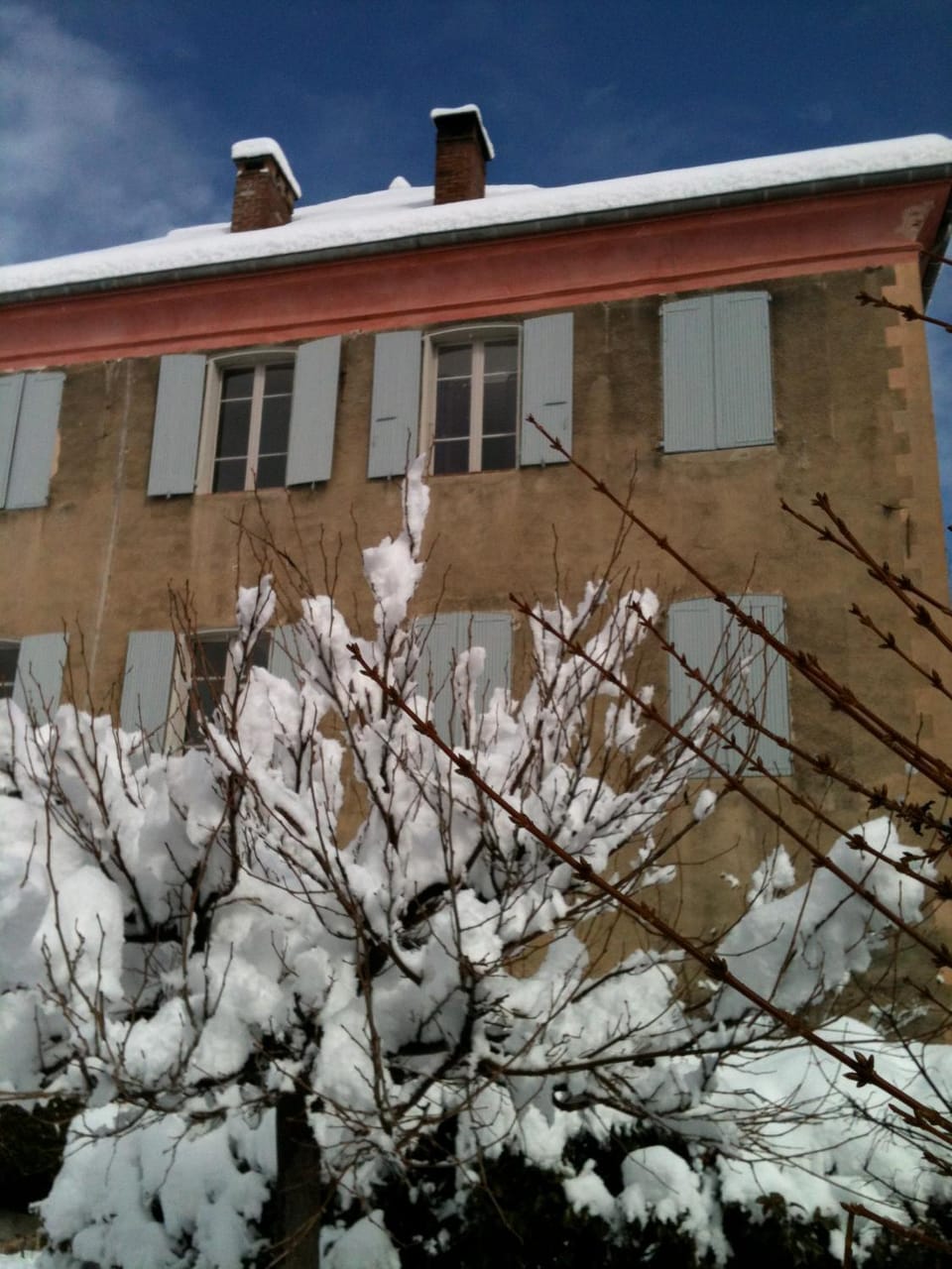 Property building, Facade/entrance, Garden, Hiking
