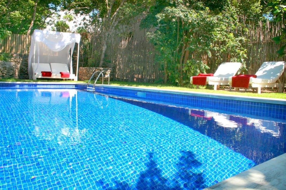 Swimming pool, Swimming pool