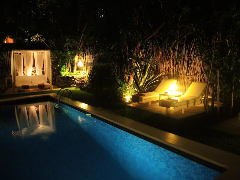 Property building, Swimming pool