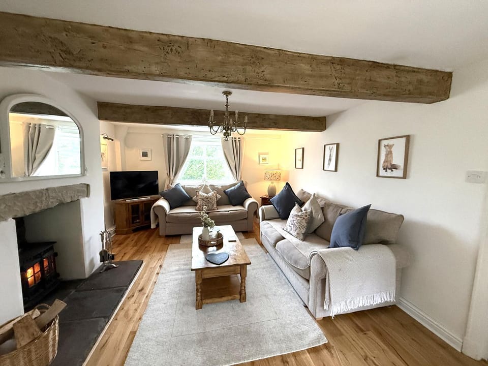 Royds Hall Cottage House in England