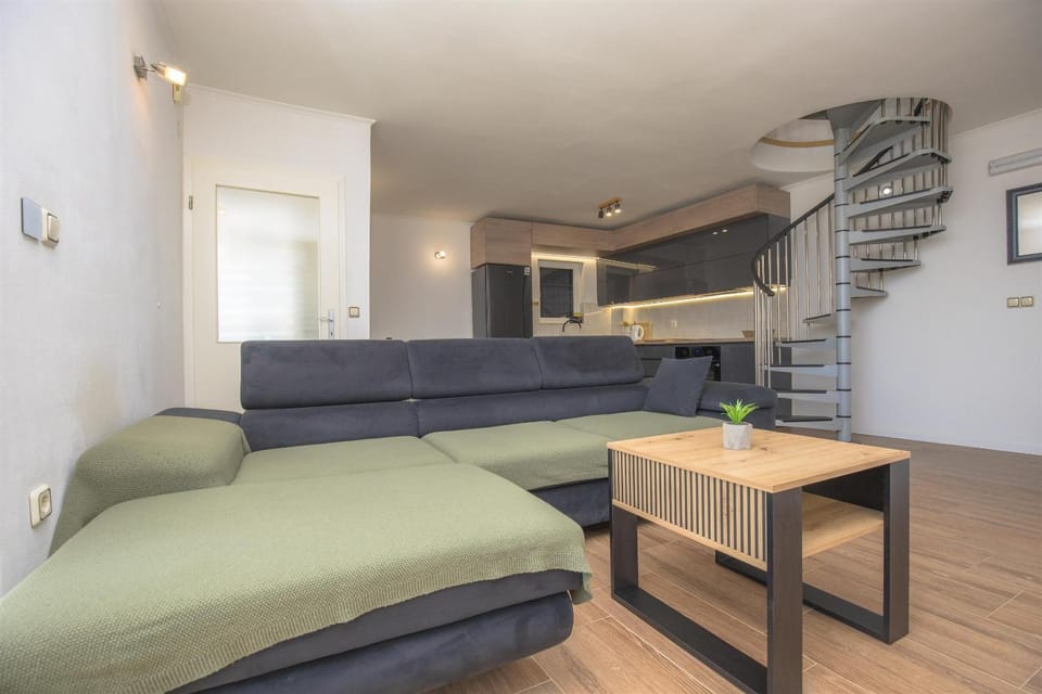 Kitchen or kitchenette, Living room, Seating area