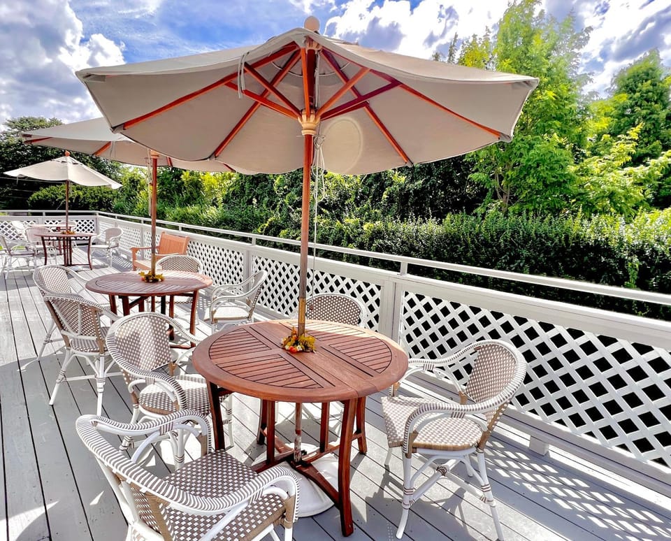 Patio, Patio, Day, Natural landscape, View (from property/room), Balcony/Terrace, Balcony/Terrace, Seating area, Dining area, On site, Garden view