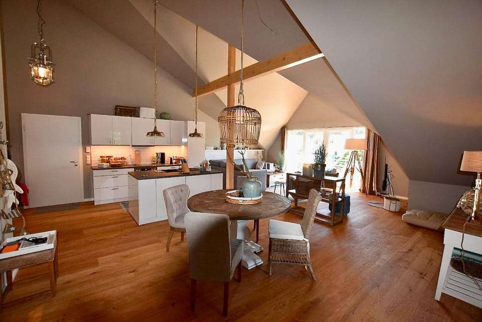Kitchen or kitchenette, Living room, Dining area