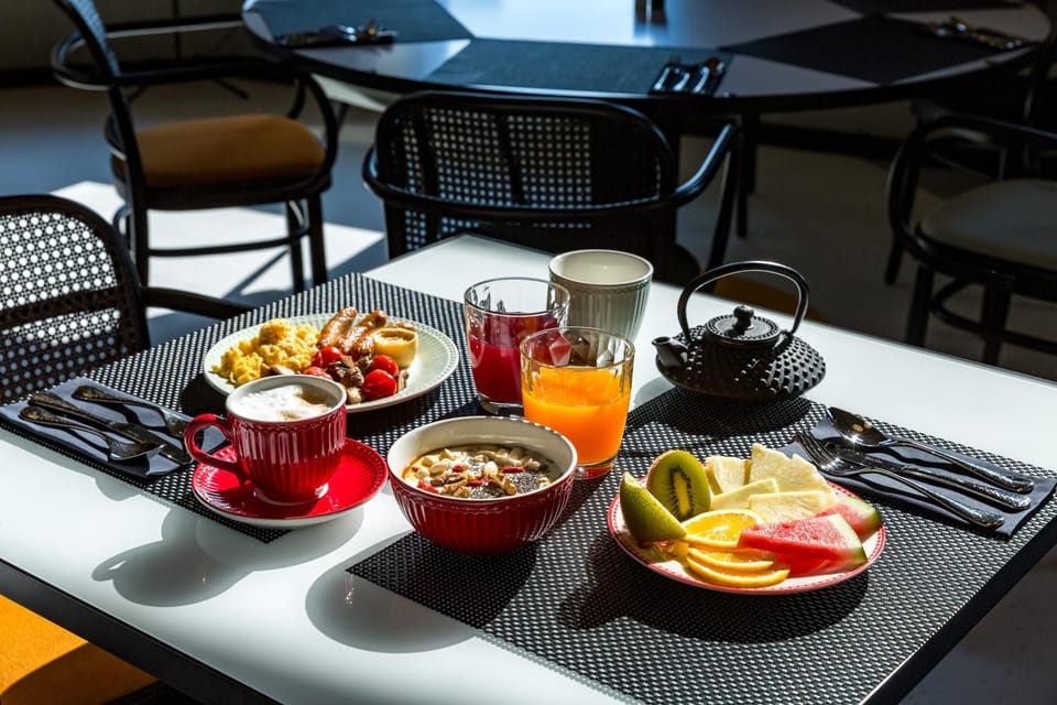 Food and drinks, Food, Breakfast, Continental breakfast, Buffet breakfast