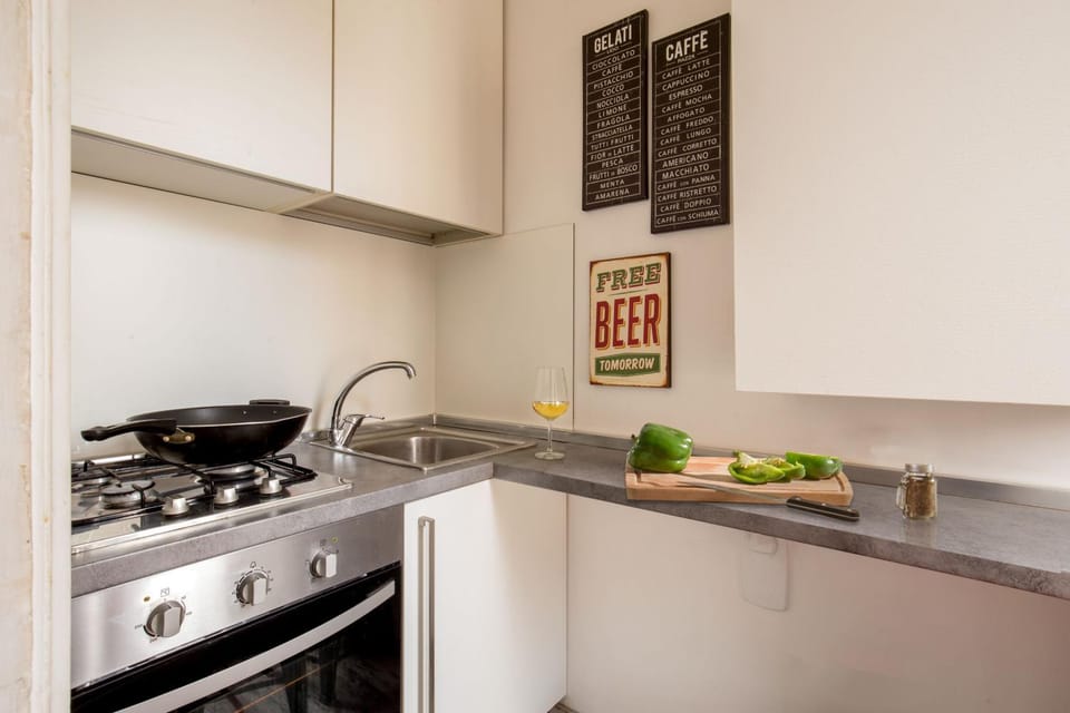 Kitchen or kitchenette
