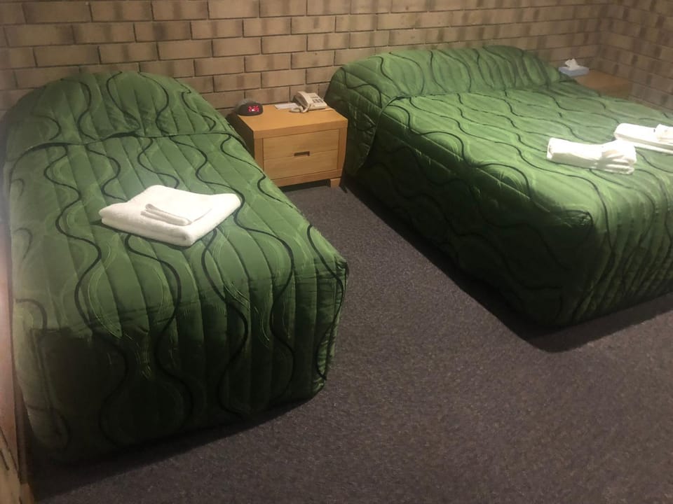 Toilet, BBQ facilities, Bathroom, TV and multimedia, Coffee/tea facilities, Seating area, Bedroom, Swimming pool