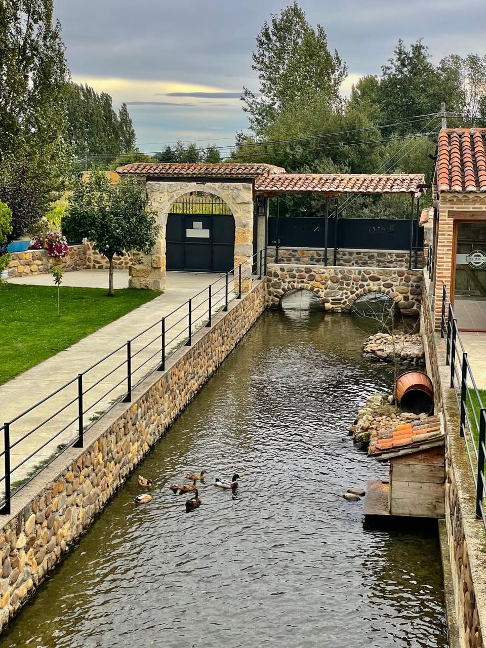 Apartamentos La Fabrica Apartment in Castile and León
