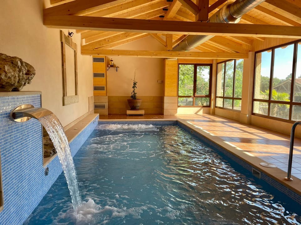 Spa and wellness centre/facilities, Swimming pool