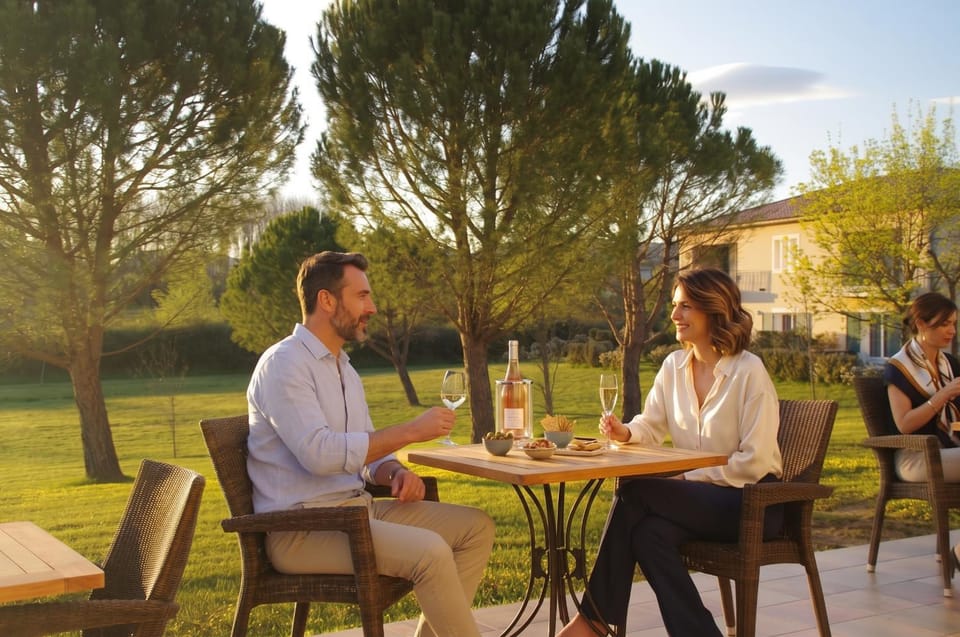 Patio, People, Garden view